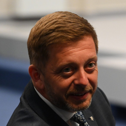 Starostové si v sobotu vyberou nové vedení, post předsedy bude obhajovat Rakušan