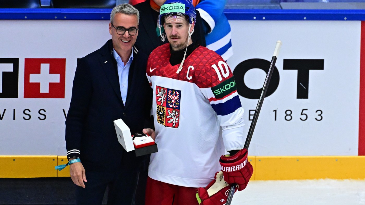 Hokejisté porazili Kazachstán 8:1 a jsou ve čtvrtfinále, Červenka dal hattrick