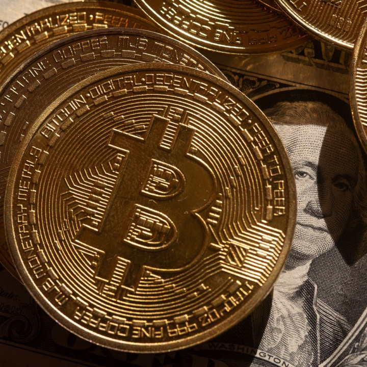 Cena bitcoinu je na rekordu, přiblížila se k hranici 110.000 USD