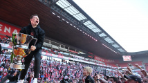 Slávisté převzali mistrovský pohár, titul oslavili s fanoušky přímo v Edenu