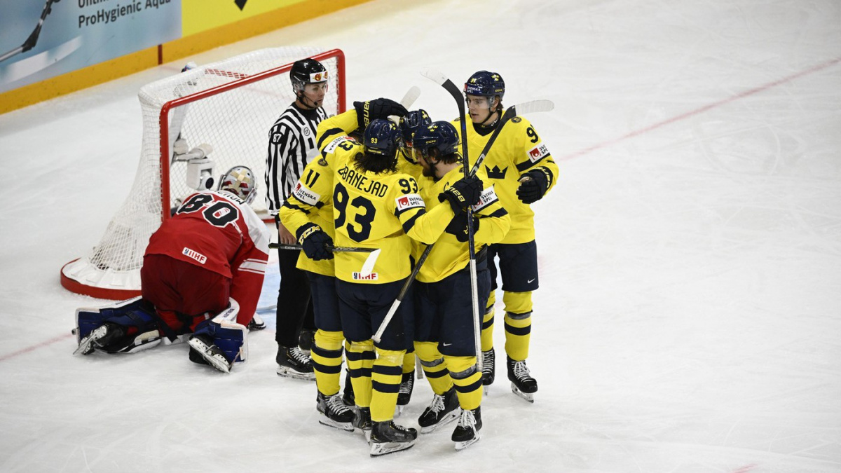 Švédští hokejisté obhájili na MS bronz, Dány porazili 6:2