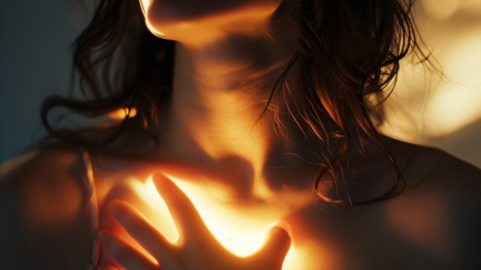 Navždy zapsáno v tváři. Tělo nezapomíná. Pamatuje si kůže víc, než mozek?