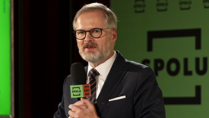 Podpis dohody k Dukovanům do konce mandátu současné vlády není jistý, řekl Fiala