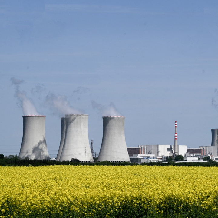 Elektrárna Dukovany II dnes podepsala s KHNP finální smlouvy k dostavbě Dukovan