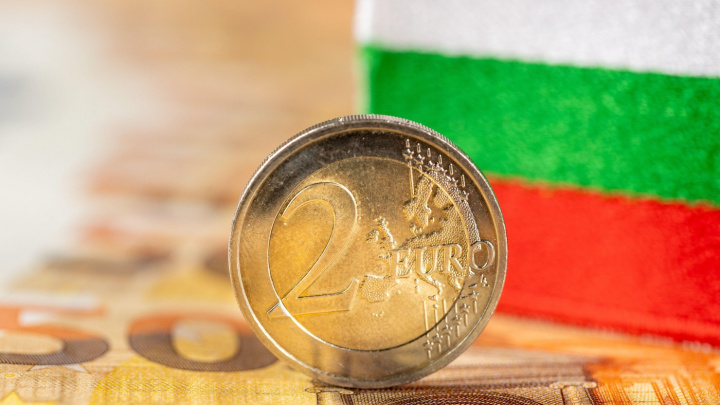 Euro v Bulharsku je na spadnutí: Zelená od Bruselu, přesto polovina národa nevěří