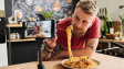 Fenomén jménem Mukbang: Internetem hýbe nový bizarní trend