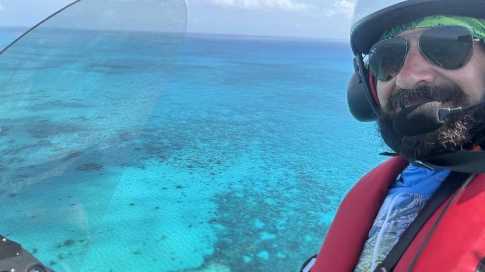 Pilot a cestovatel Milan Paprčka obletěl ve vírníku Karibské ostrovy