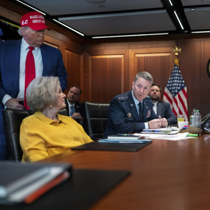 Trump označil íránskou reakci na americké útoky za velmi slabou