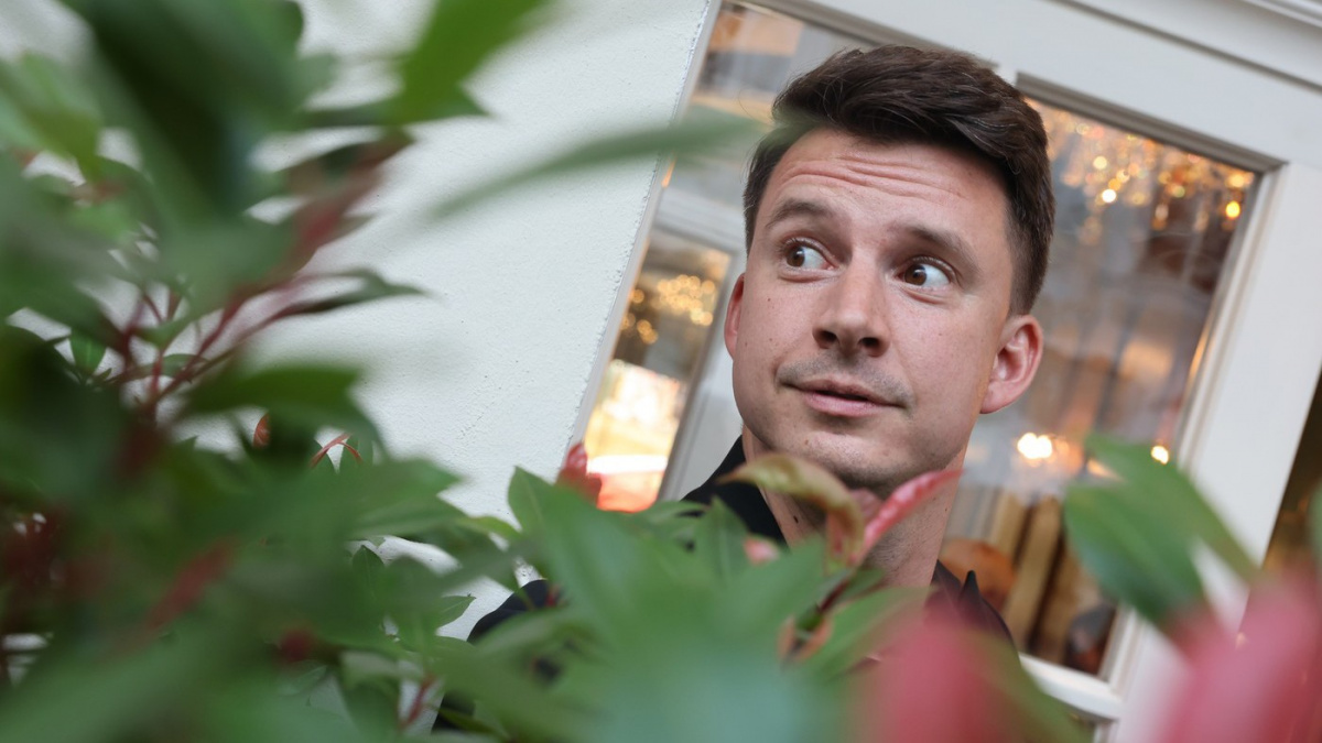 Jako by se nechumelilo: Nezvěstný moderátor v klídku dorazil na akci