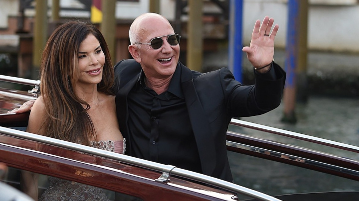 Jak to vypadá, když se žení jeden z nejbohatších? Jeff Bezos měl luxusní veselku, trvala tři dny