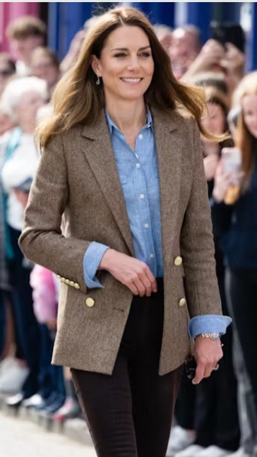 Thezoereport