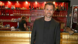 To to letí! Legendární moderátor slaví výročí ve velkém stylu