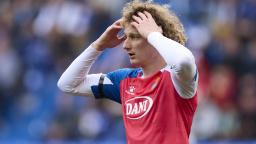 Mimořádně špatný den: Lamborghini českého fotbalisty odtáhli přímo před jeho očima