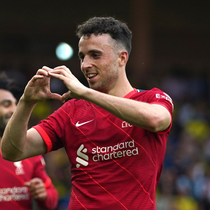 Při autonehodě ve Španělsku zemřel fotbalový útočník Jota z Liverpoolu