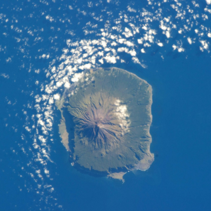 Poznejte ostrov Tristan da Cunha, nejodlehlejší místo na světě!