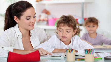 Kraje vyzvaly Pavla, aby zvážil veto novely měnící financování nepedagogů