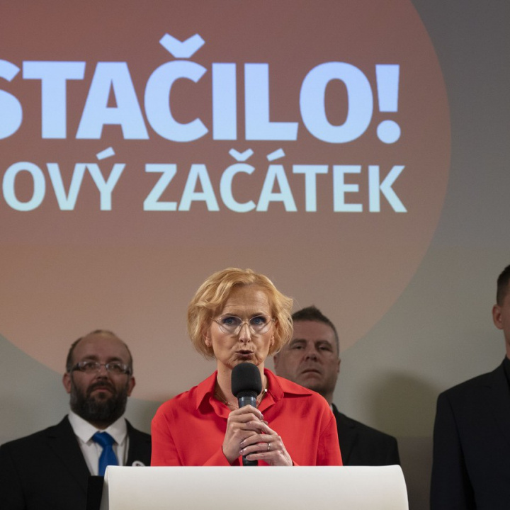 Stačilo! vyzvalo Přísahu, aby zvážila společnou kandidaturu či podporu Stačilo!