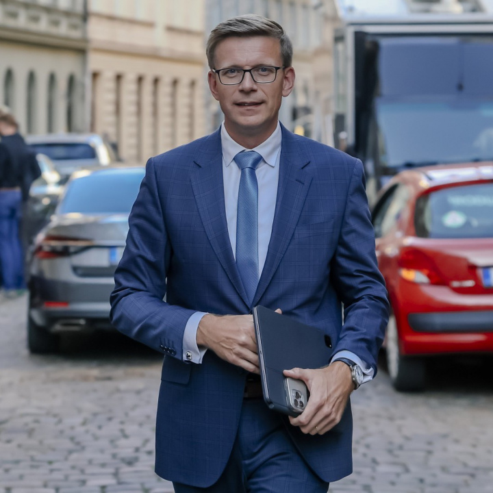 Kraje podle asociace nedostanou od státu chybějící dvě miliardy na opravy silnic