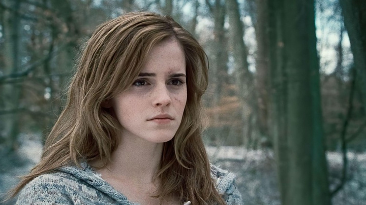 Hermiona bude chodit pěšky! Emma Watson přišla o řidičák