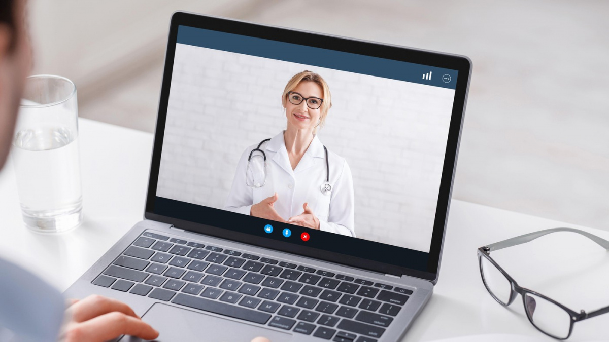 On-line pohotovost v mobilním telefonu využilo přes 3600 pacientů