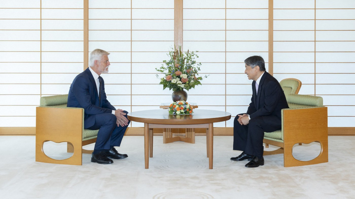 Pavla v Tokiu přijal japonský císař Naruhito, setkal se také s premiérem Išibou