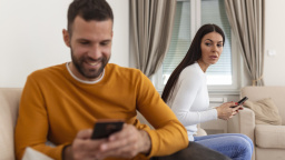 Toužíte po pevném vztahu? Pak se těmto 6 typům mužů raději vyhněte