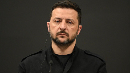 Rusko přesouvá jednotky způsobem, jenž naznačuje nové útoky, řekl Zelenskyj