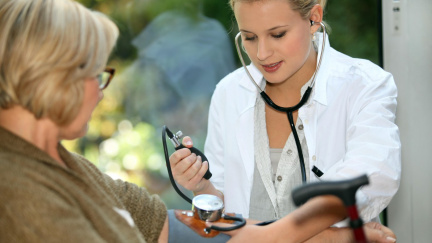 Extrémní výkyvy počasí jsou podle lékařů pro seniory rizikové