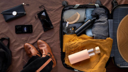 Chytré balení: Nezbytnosti, bez kterých se na cestách neobejdete