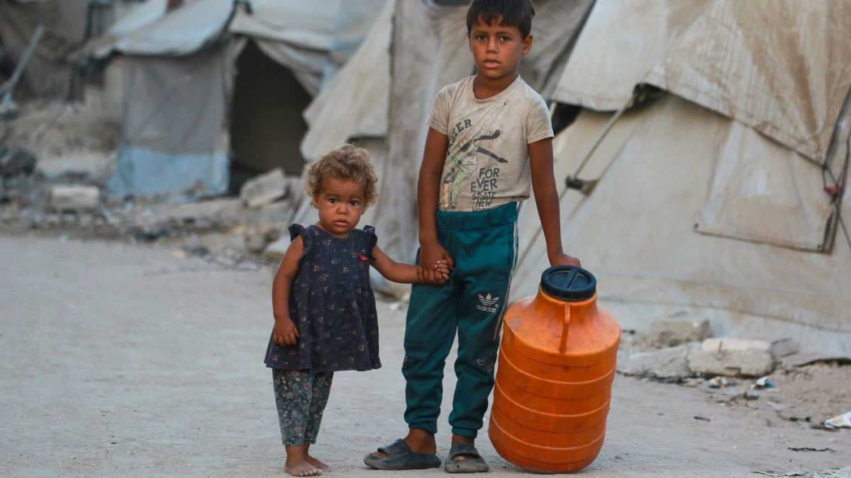 V Pásmu Gazy se šíří i vzácný Guillainův–Barrého syndrom, varovala WHO