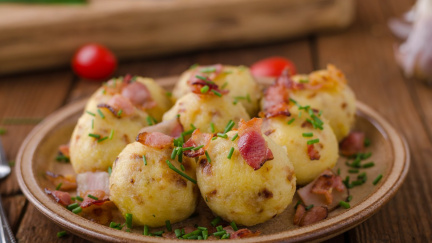 Pokud vás maminka krmila těmito sedmi jídly, jste zjevně z chudé rodiny