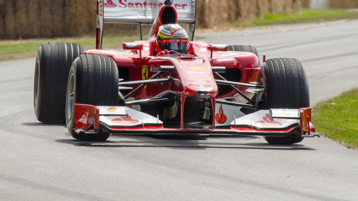 Je neskutečné, co předváděl fantom formule na českých silnicích - a především jak dlouho!