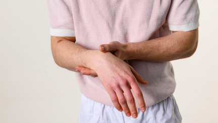 Nová technologie vám umožní lepit kosti na sále - s tavnou pistolí