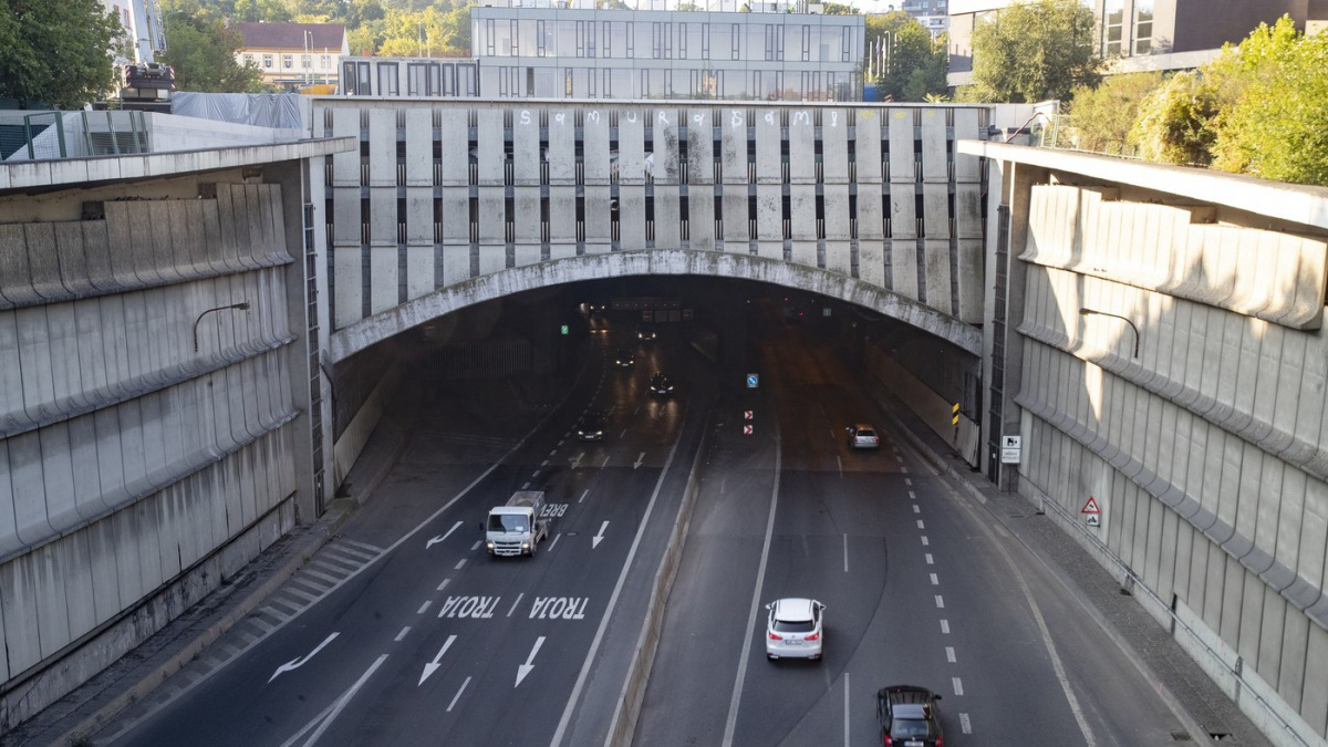Tunel Blanka má i po deseti letech od spuštění problémy s kolaudací