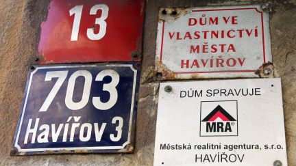 NCOZ obvinila sedm lidí z manipulace s městskými byty v Havířově