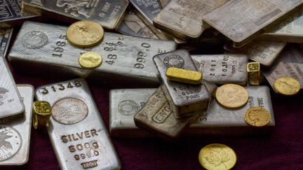 Objem obchodů s zlatem a stříbrem v ČR za dekádu stoupl trojnásobně na 12 mld Kč