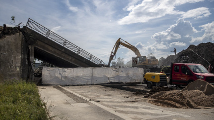 Pražská správa komunikací nesmí zbourat Libeňský most, potvrdil šéf ÚOHS