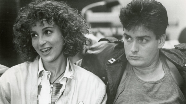 Charlie Sheen a Jennifer Grey ve scéně, která ho proslavila