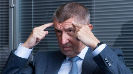 Začněte šetřit, ekonomové varují, že se inflace vrátí!