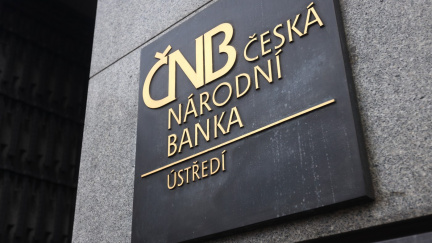 ČNB: Zadlužení domácností u bank v srpnu stouplo na 2,505 bilionu korun