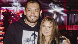 Utajená svatba? Drsňák z klece Muradov do toho tajně praštil s hvězdou Love Islandu