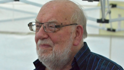 Legendární písničkář Honza Nedvěd ví, koho volit: "Je to nejslušnější politik"