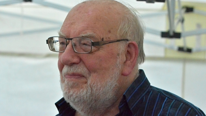 Legendární písničkář Honza Nedvěd ví, koho volit: "Je to nejslušnější politik"