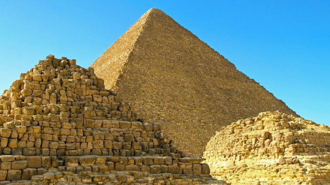 Pyramida