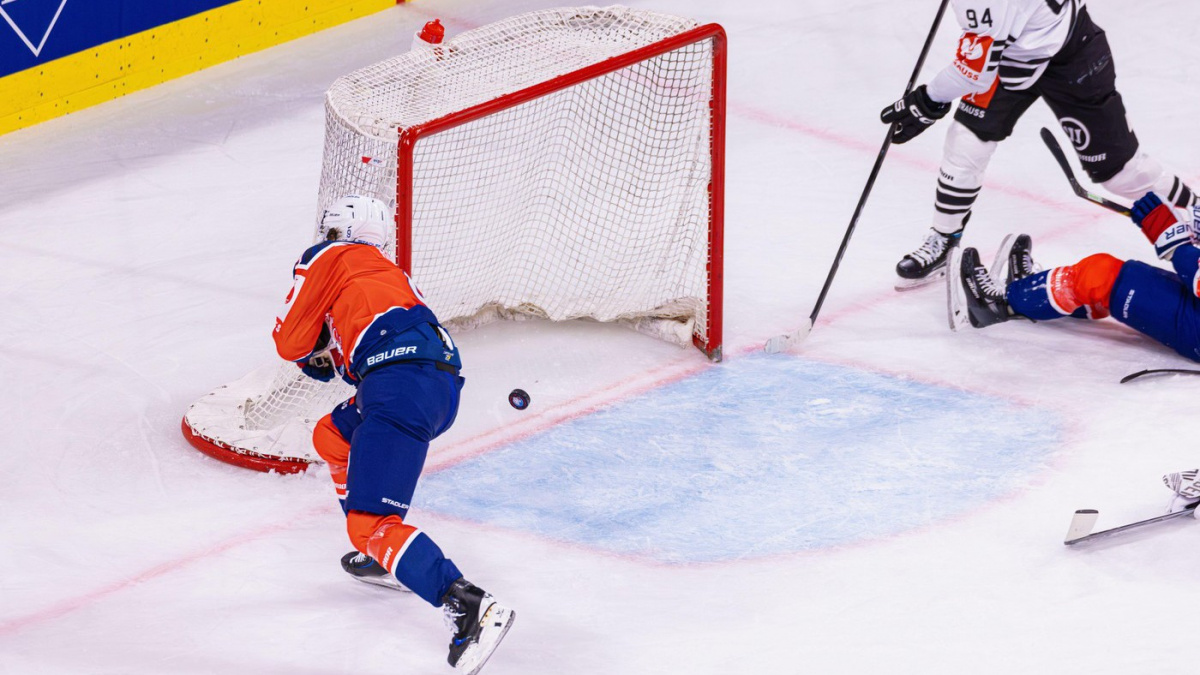 Hokejisté Sparty vyhráli v Curychu 2:1 a mají jisté play off Ligy mistrů