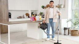 "Mama hotel" jako globální trend. Synové zůstávají v domácnosti, maminky se radují i šílí