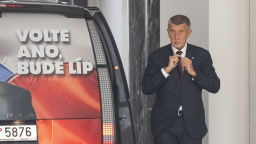 ANO, SPD a Motoristé si rozdělili vládní posty, nynější kabinet to kritizuje