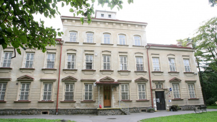 Z vycházky se o víkendu nevrátil do bohnické léčebny nebezpečný pacient. Starosta Gros žádá vysvětlení.