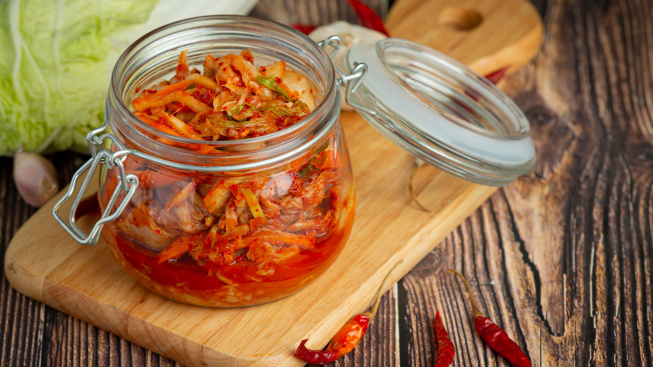 kimchi-ready-eat-glass-jar