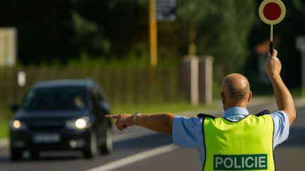Na silnicích jsou nové značky. Znáte je? Tohle vás může stát pěkné peníze nebo i řidičák